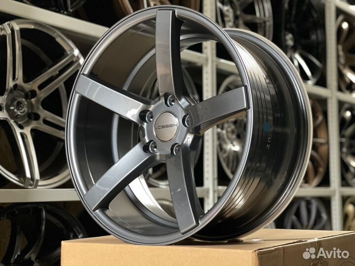 Литые диски R18 Vossen