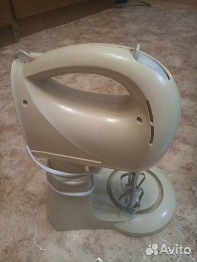 Миксер электрический Elenberg MX-1601