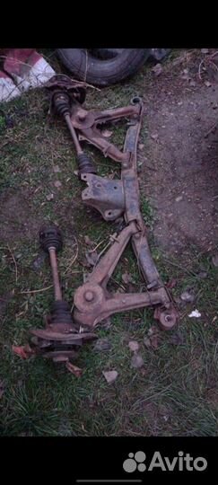 Запчасти на bmw е30