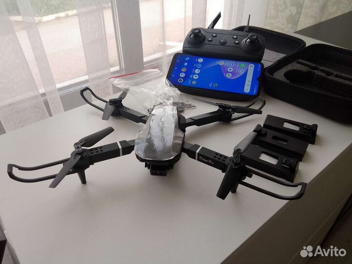 Квадрокоптер с Двумя Камерами Новый