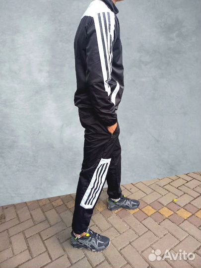 Спортивные костюмы Adidas
