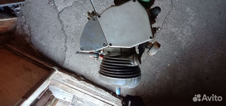 Двигатель д8э