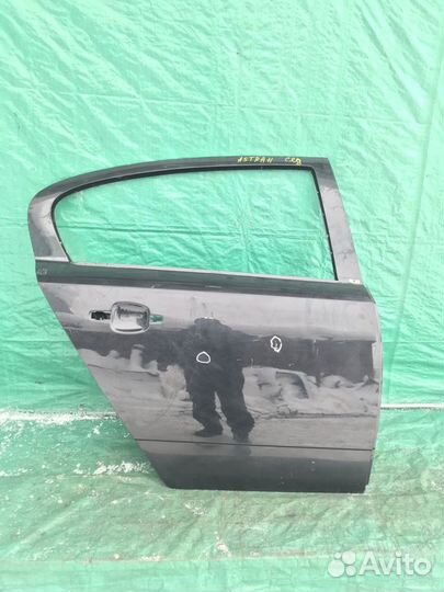 Дверь задняя правая Opel Astra H седан 2004-2015 г