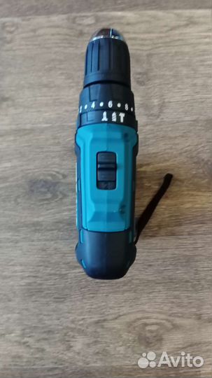 Шуруповерт makita