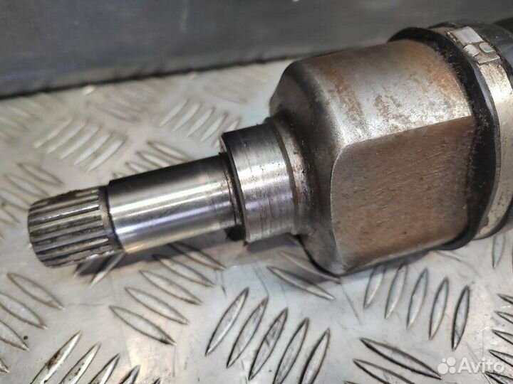 Привод левый Peugeot 206 1.4 KFW 2001