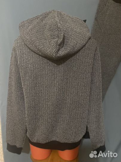 Вязаный спортивный костюм 46-48 размер