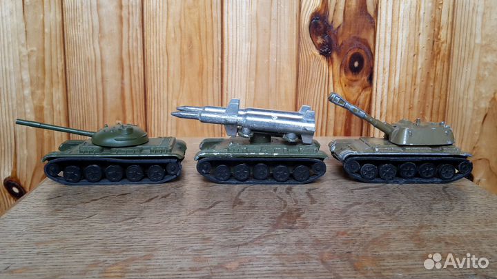 Военная техника СССР Э.Р.А Севастополь набор 3 шт