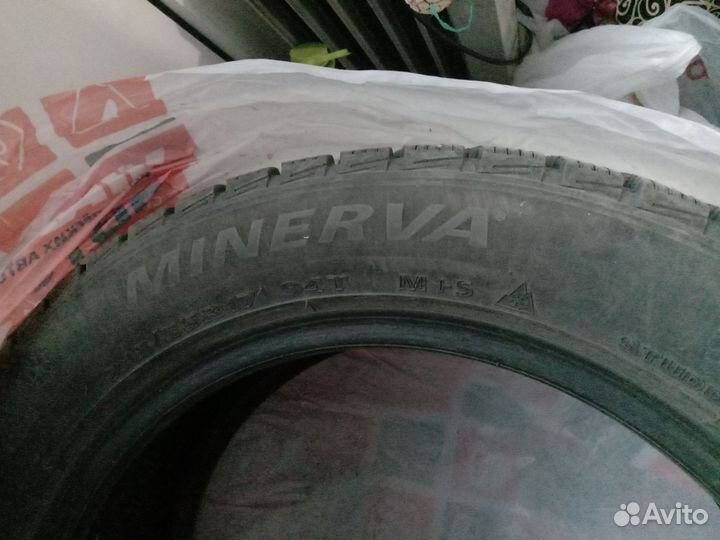 Minerva Eco Stud 215/55 R17