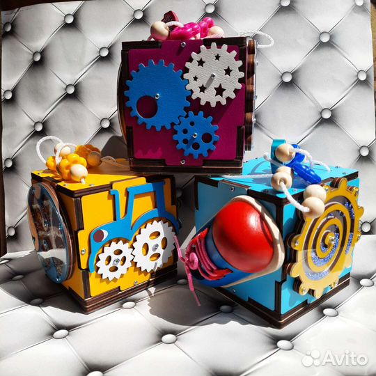 Бизиборд новый (развивающие игрушки)