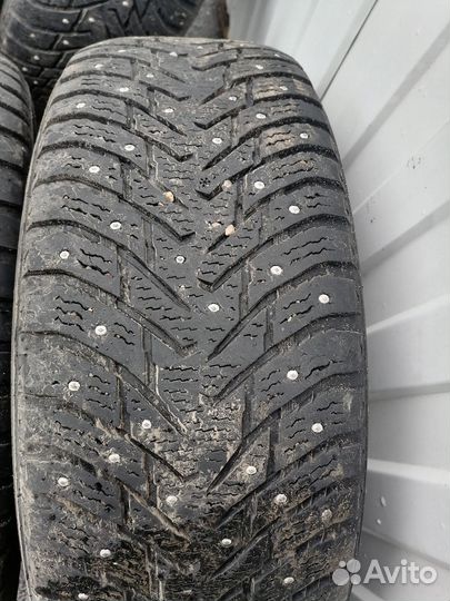Nokian Tyres Hakkapeliitta 8 SUV 235/65 R17