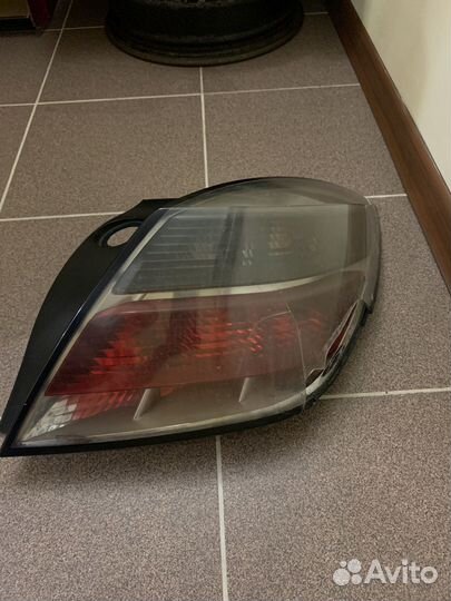 Фонарь правый opel astra h gtc