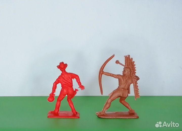 Солдатики. Crescent. Индеец и ковбой