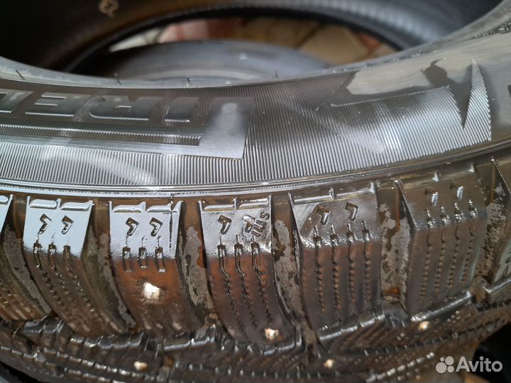 Pirelli Winter Ice Zero 235/55 R19 105H