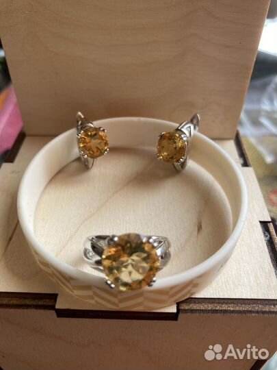 Кольцо и серьги