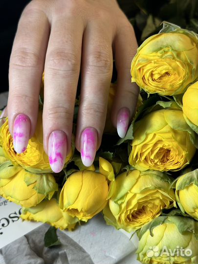 Маникюр и педикюр