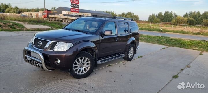 Nissan Pathfinder 2.5 AT, 2010, 199 000 км