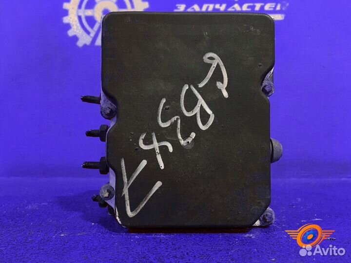 Блок ABS Kia Ceed хетчбэк G4FC 1.6L 1591 куб.см