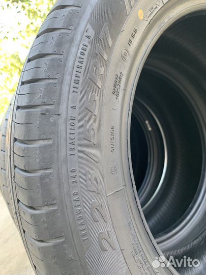 Goodyear EfficientGrip Performance 225/55 R17 97V