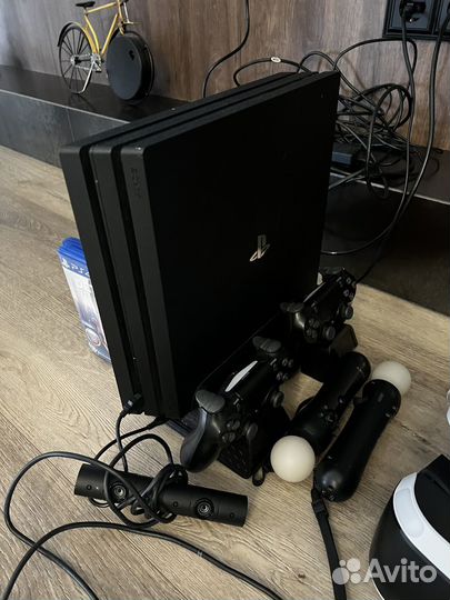 Игровая приставка ps4 pro с играми