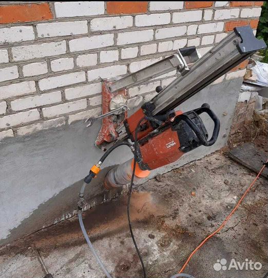 Сухое алмазное бурение