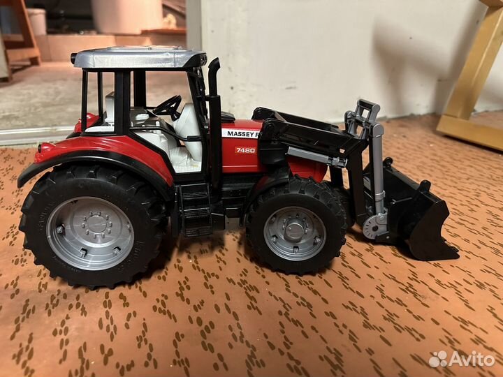 Bruder трактор