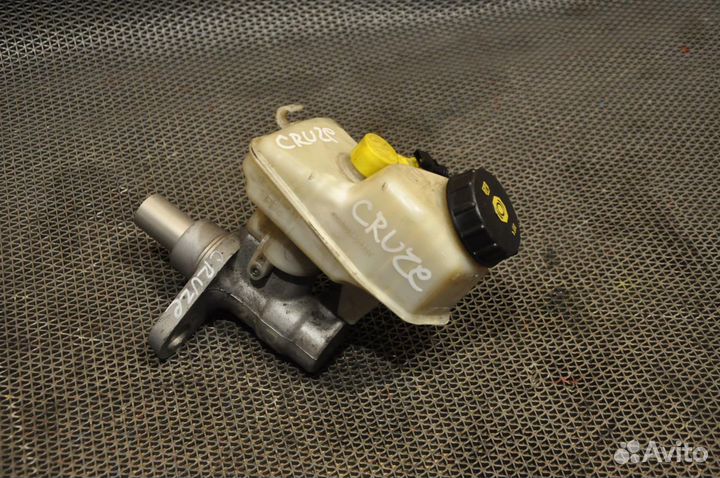 Главный тормозной цилиндр chevrolet cruze J305