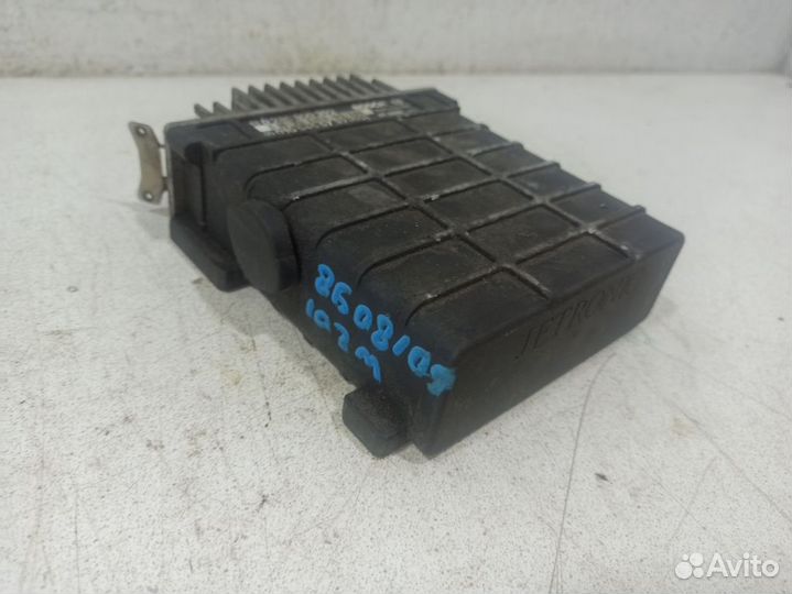 Блок управления двигателем