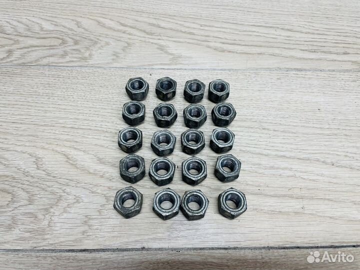 Болты колесные Nissan Teana 32