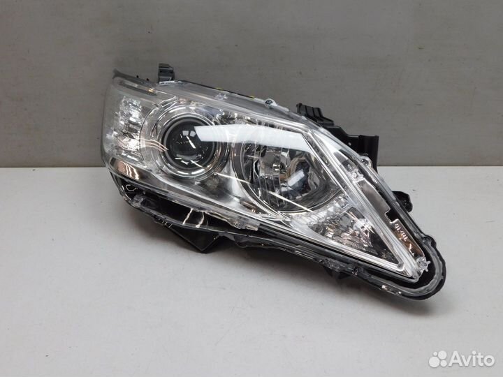 Фара правая Toyota Camry V50 2011-2018 8114533B00