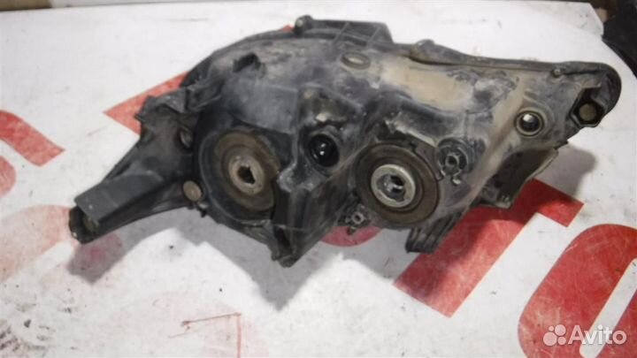 Фара правая Toyota Camry XV50 2011-2017