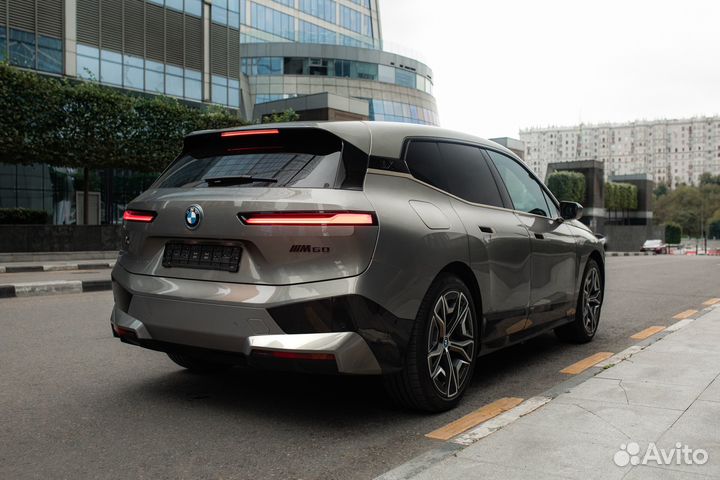 BMW iX AT, 2022, 9 900 км