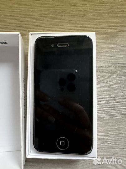 iPhone 4, 8 ГБ