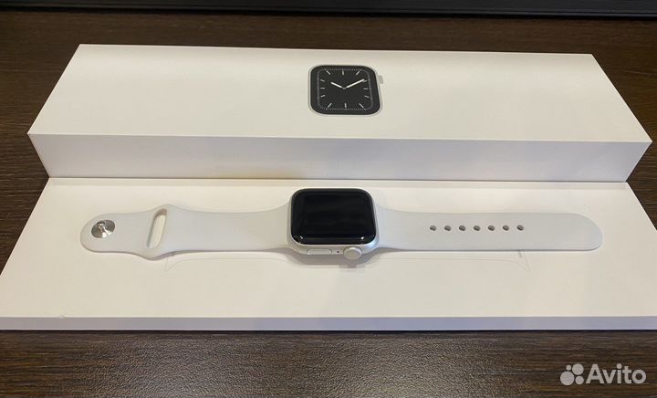 Часы apple watch 5 40 mm
