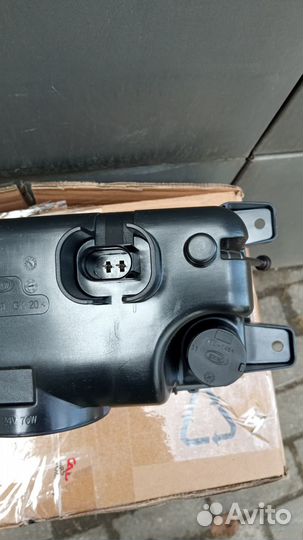 Фара противотуманная левая MB Actros