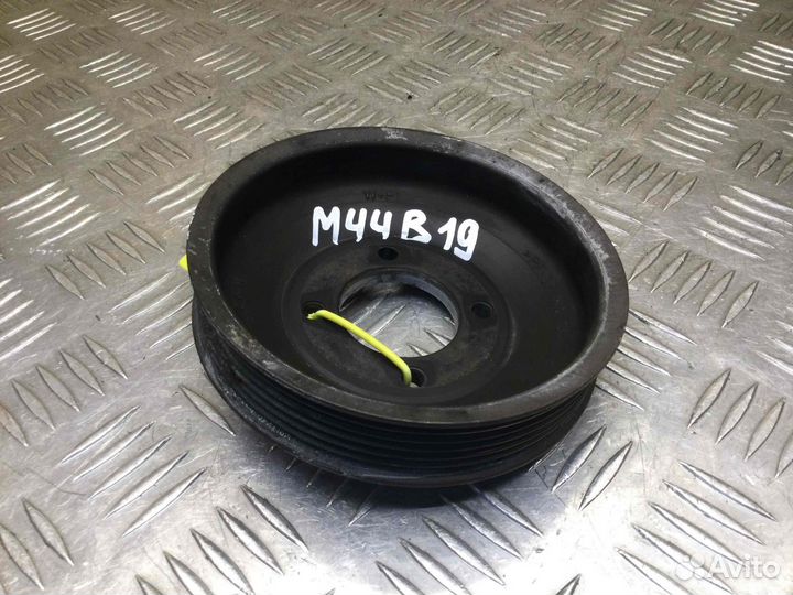 Шкив помпы бмв 3 1739527 M44b19