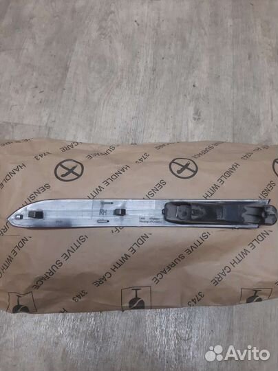 Катафот в бампер Volkswagen Touareg 2