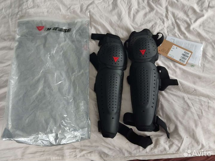 Защита коленей Dainese