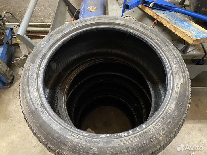 Pirelli Scorpion 295/40 R21