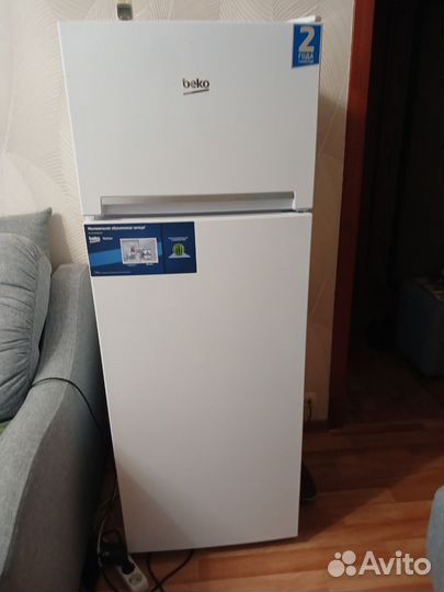 Холодильник двухкамерный Beko rdsk240M00W