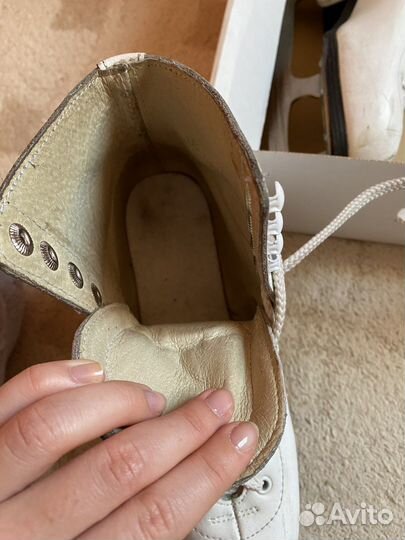 Коньки фигурные