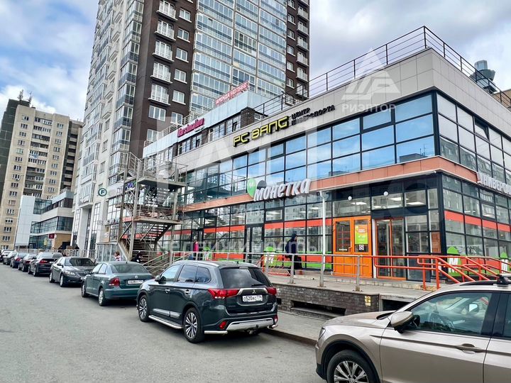 Торговая площадь 207.7 кв.м