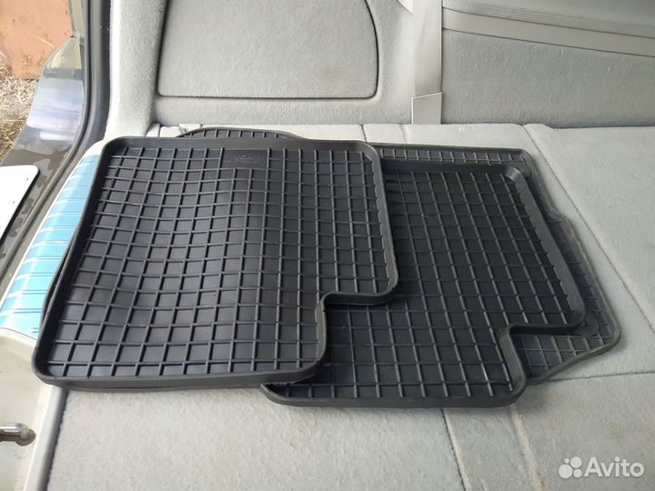 Резиновые коврики на mercedes GL 164