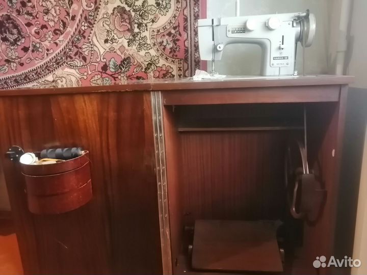 Швейная машинка