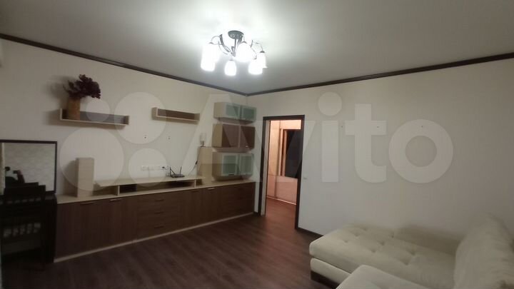 2-к. квартира, 65 м², 5/10 эт.