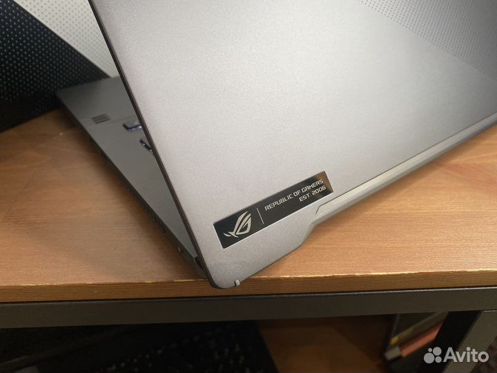 Asus ROG Zephyrus G14