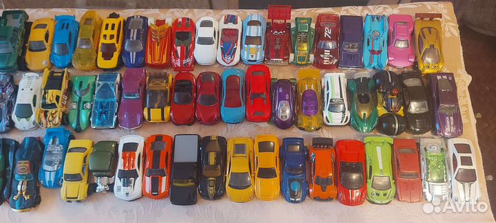 Hot wheels машинки