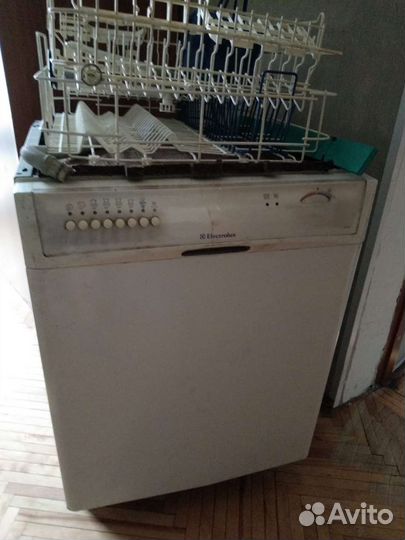 Посудомоечная машина Electrolux