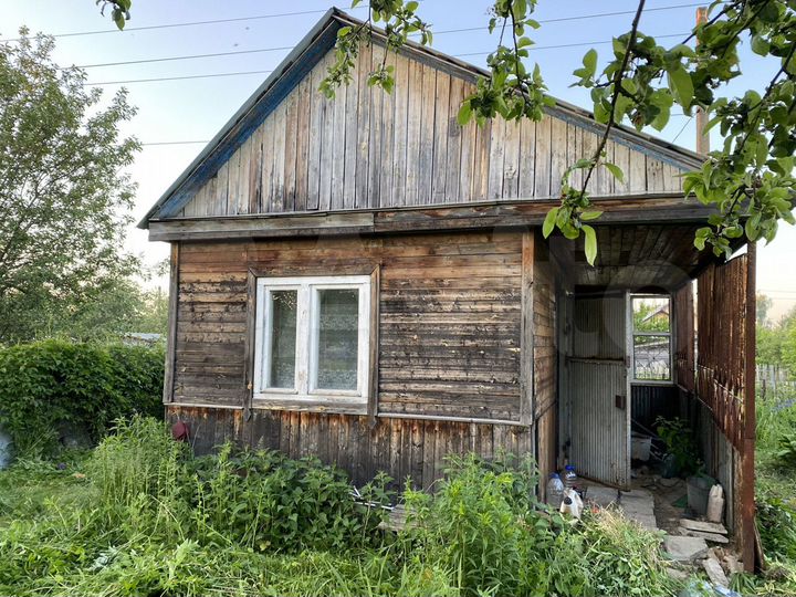 Дача 20 м² на участке 7 сот.