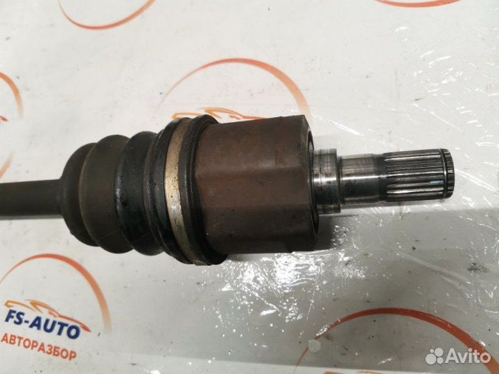 Привод передний левый Hyundai Getz 1.4 G4EE 2006