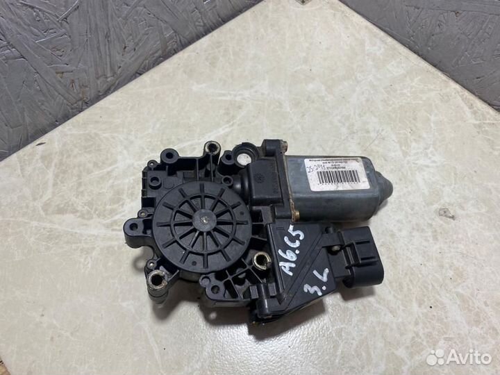 Моторчик стеклоподьемника задний левый audi А6 С5